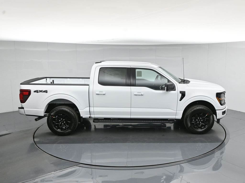 New 2026 Oxford White Ford XLT image 42