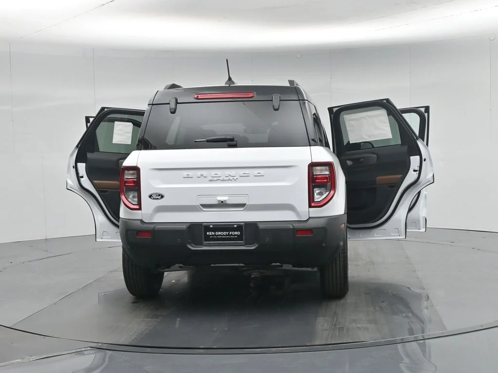 New 2026 Oxford White Ford Outer Banks image 30