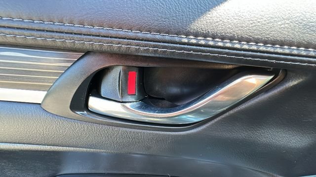 Used 2019 Blue Mazda Grand Touring Reserve image 26