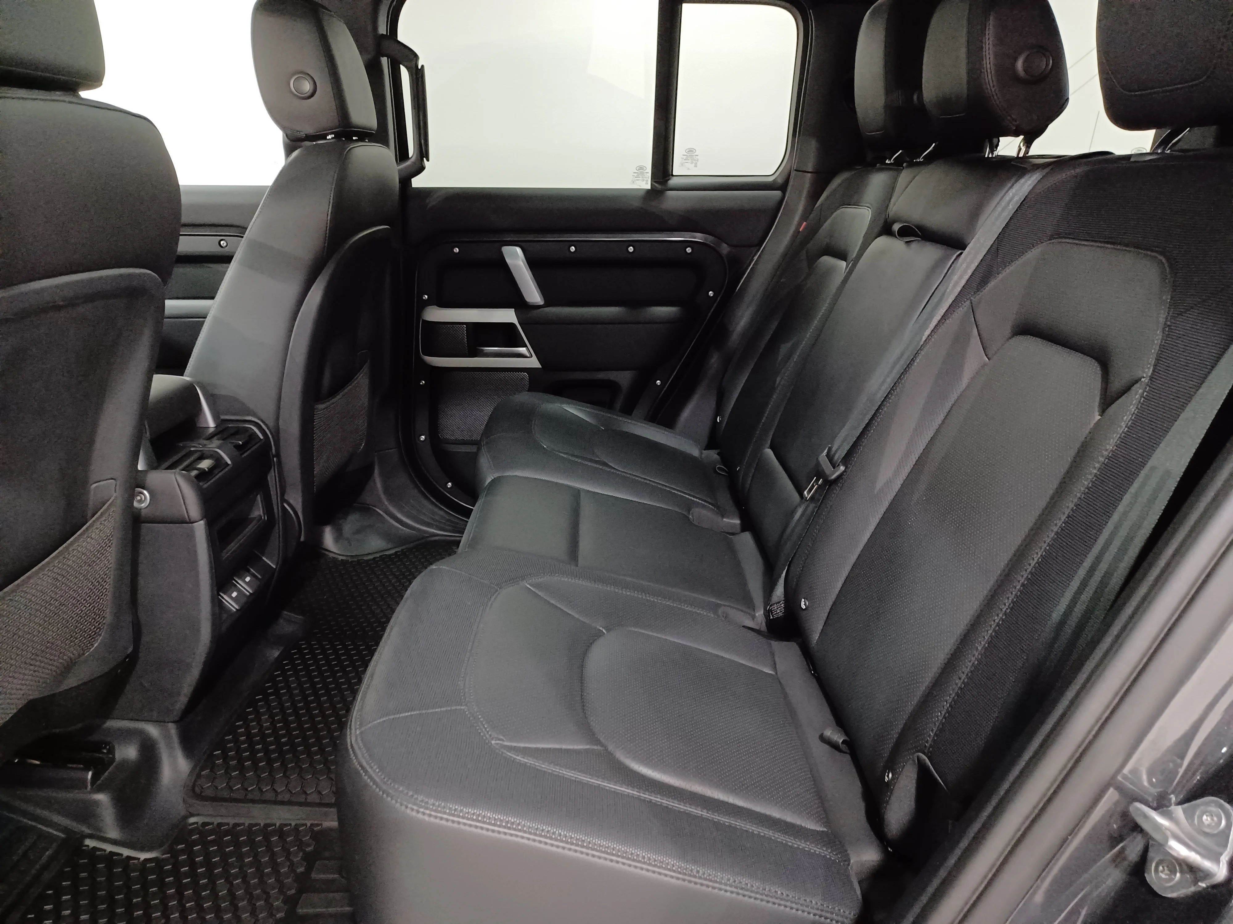 Certified Used 2024 Gray Land Rover X-Dynamic SE image 11