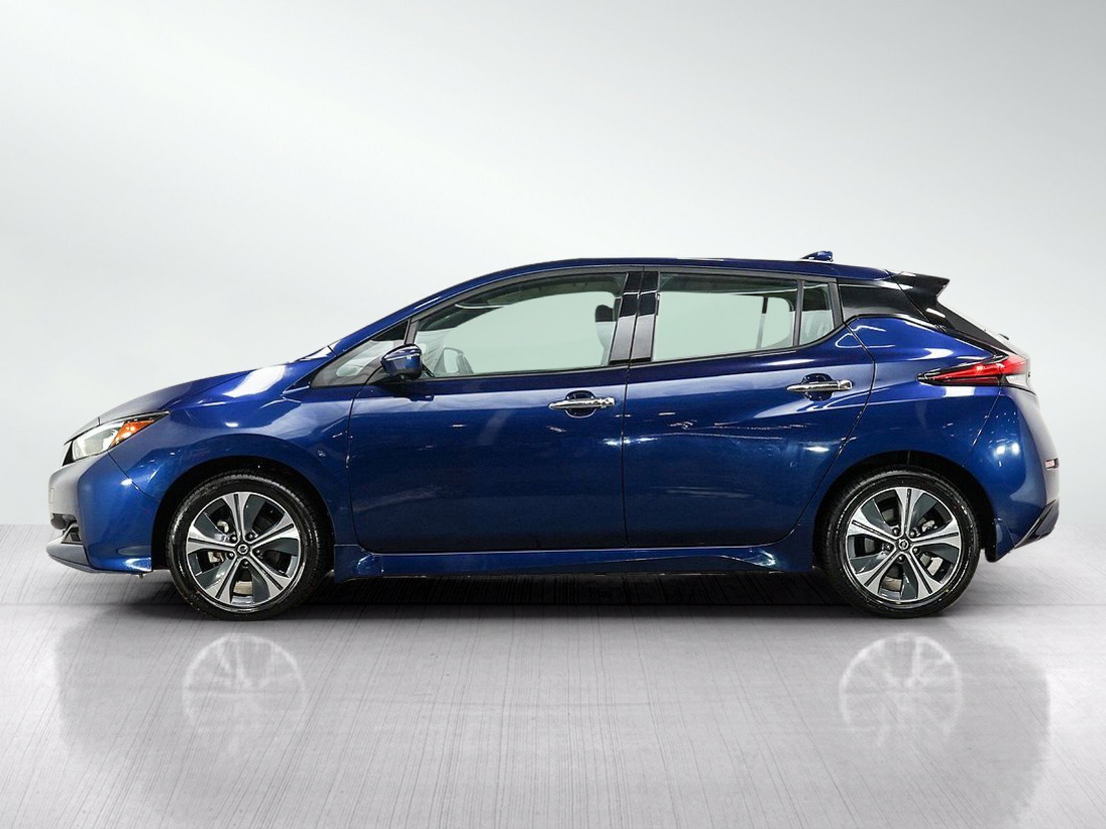 Used 2020 Nissan Leaf SL Plus with VIN 1N4BZ1DPXLC304912 for sale in Minneapolis, Minnesota