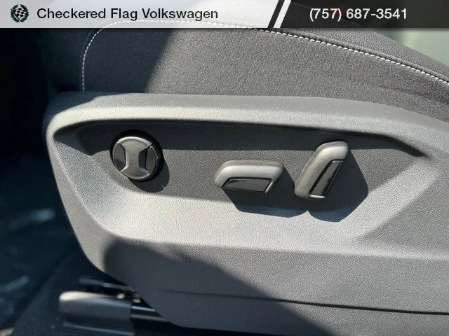 New 2026 Green Volkswagen 2.0T SE w/Technology image 23