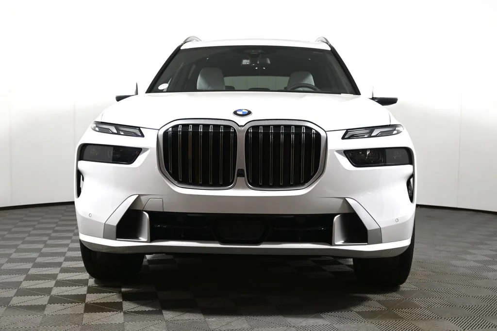 New 2027 White BMW xDrive40i image 10