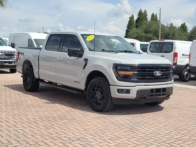 Used 2024 White Ford XLT image 3