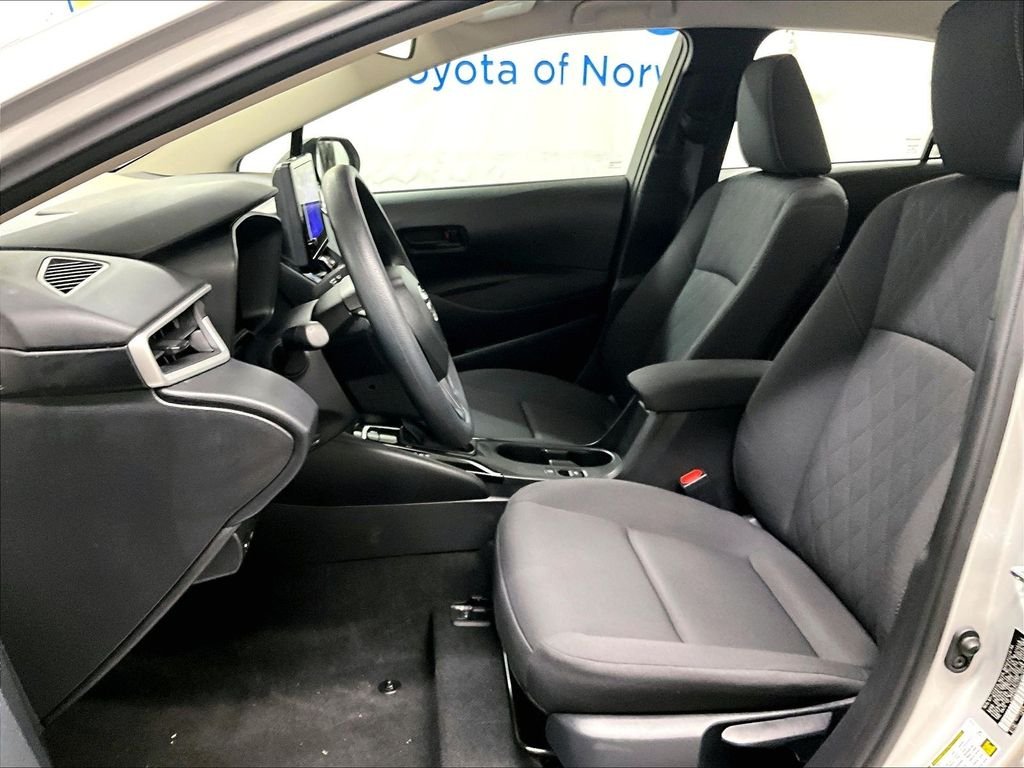 Certified Used 2025 Silver Toyota LE image 10
