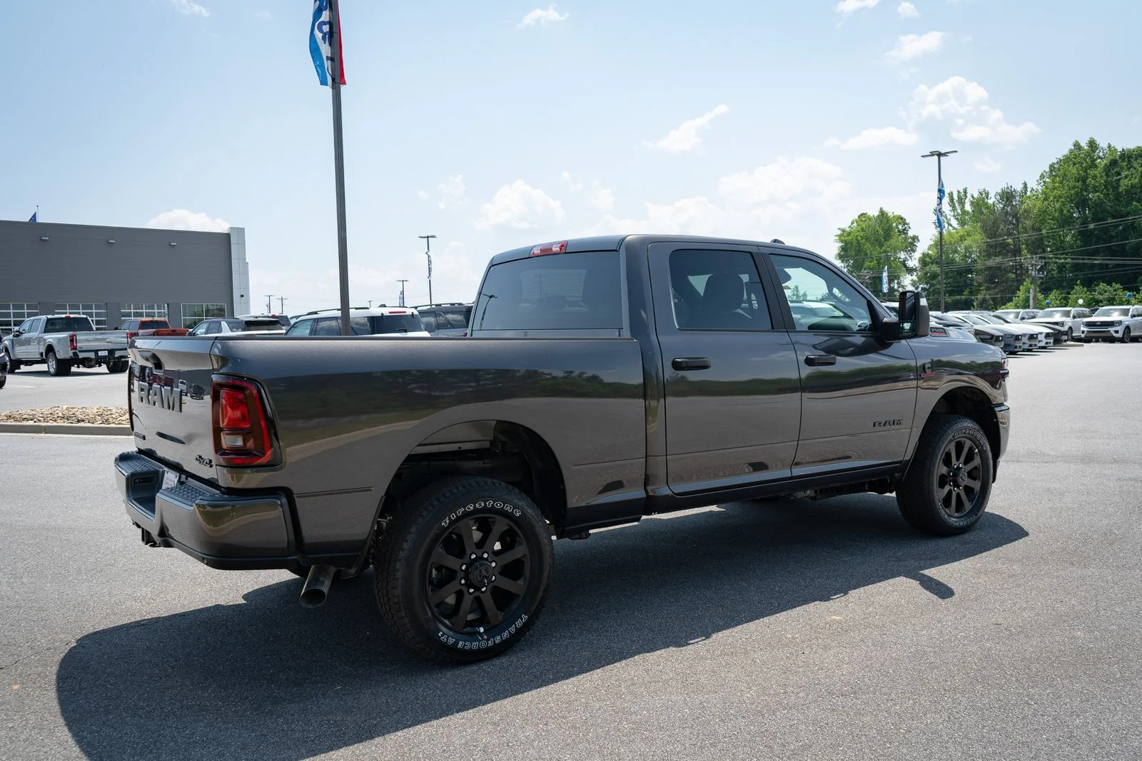 New 2026 Granite Crystal Metallic Clear-Coat Exterior Paint RAM Big Horn image 10