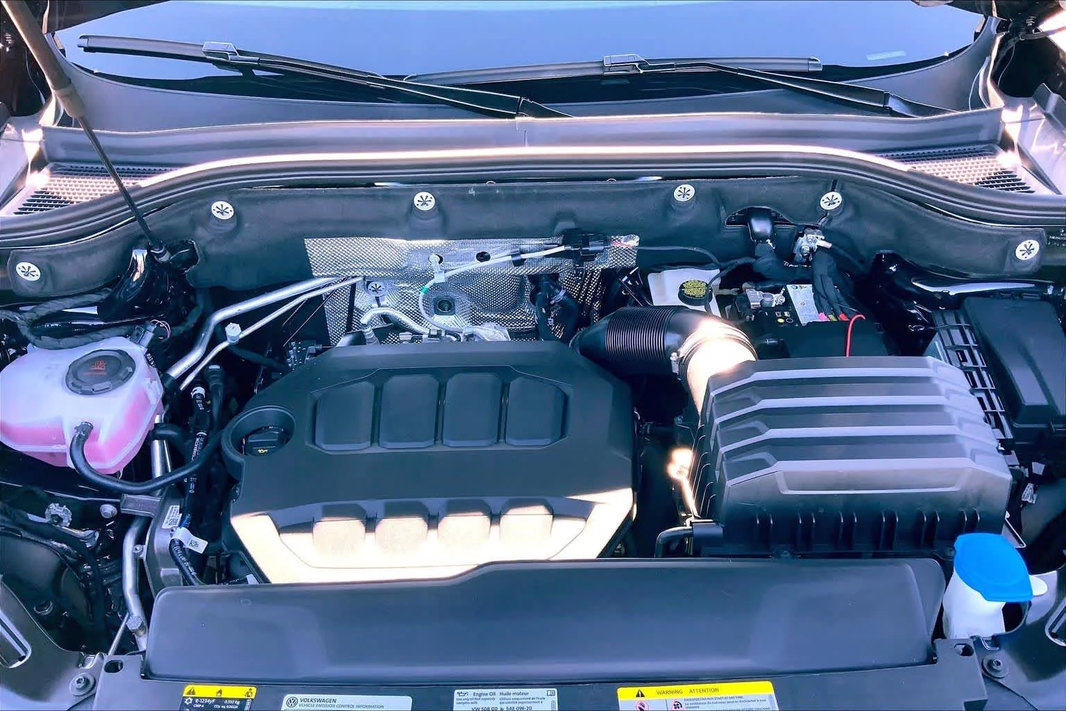 New 2026 Deep Black Pearl Volkswagen 2.0T SE image 16