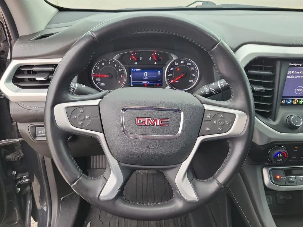 Used 2020 Carbon Black Metallic GMC SLE image 24