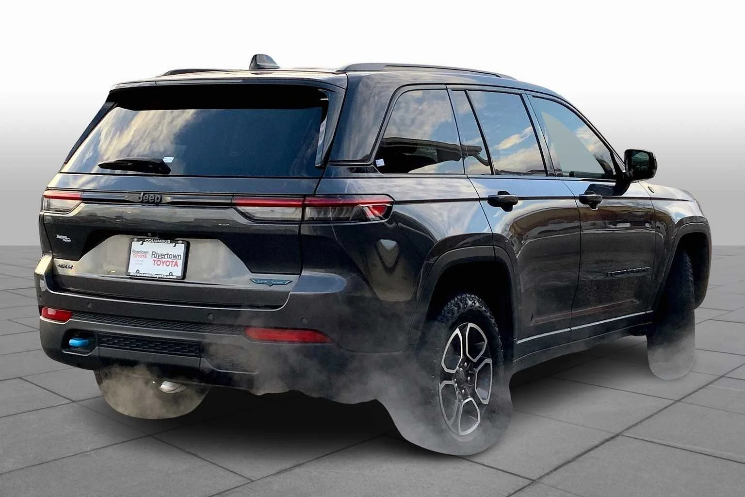 Used 2022 Baltic Gray Metallic Clearcoat Jeep Trailhawk image 13