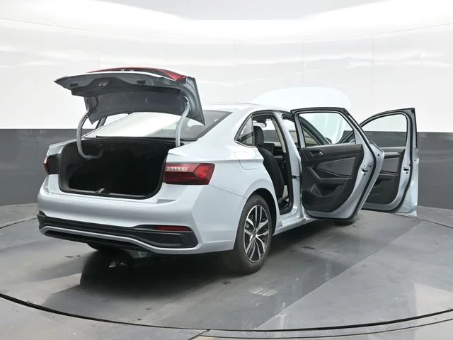 New 2026 Gray Volkswagen 1.5T SE image 29