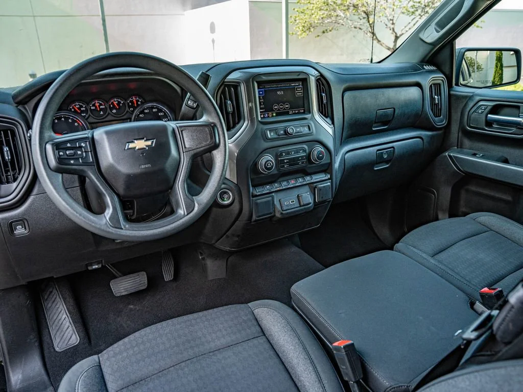 Used 2024 Black Chevrolet Custom image 30