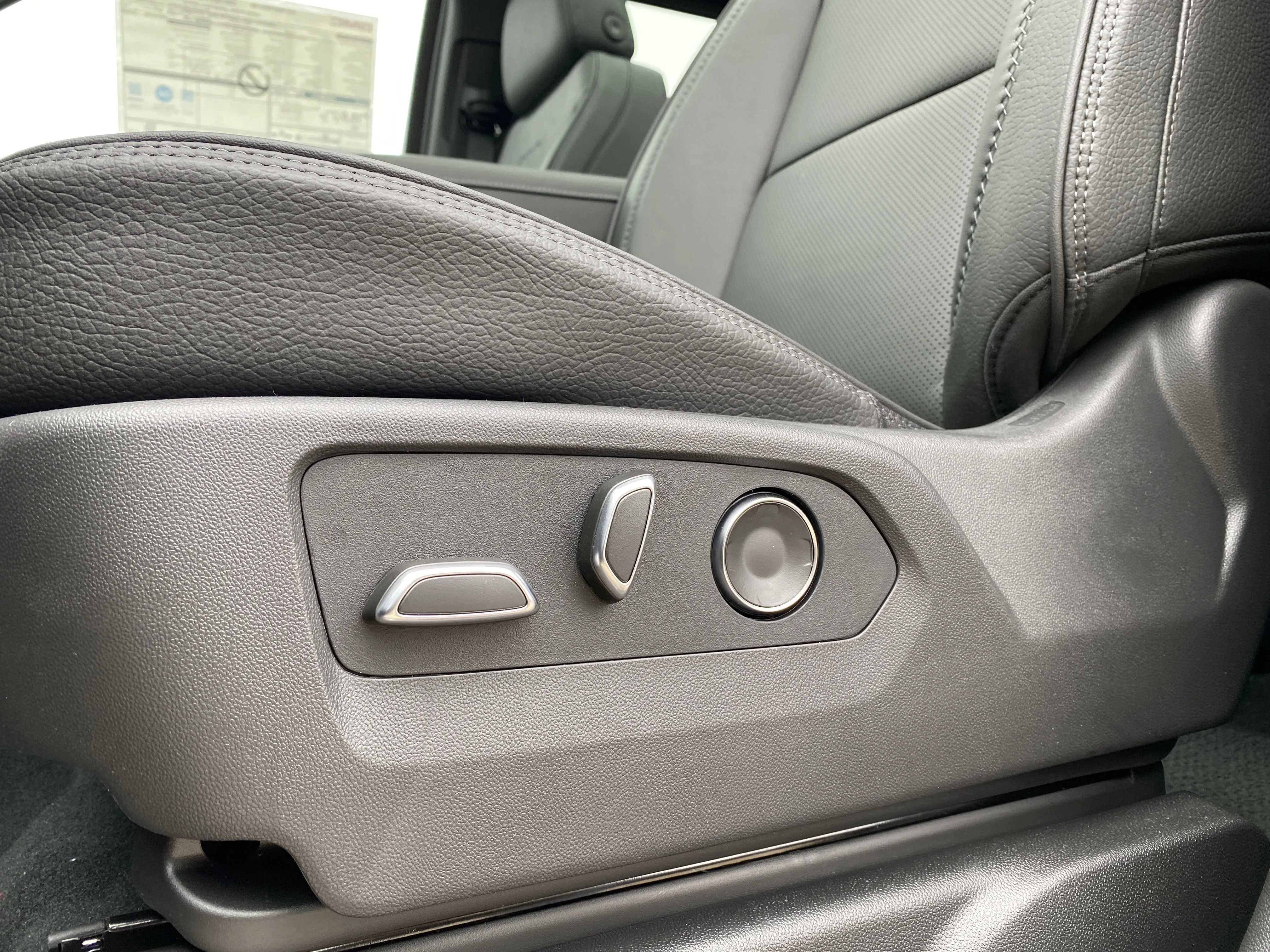 New 2026 ONYX BLACK GMC Denali image 27