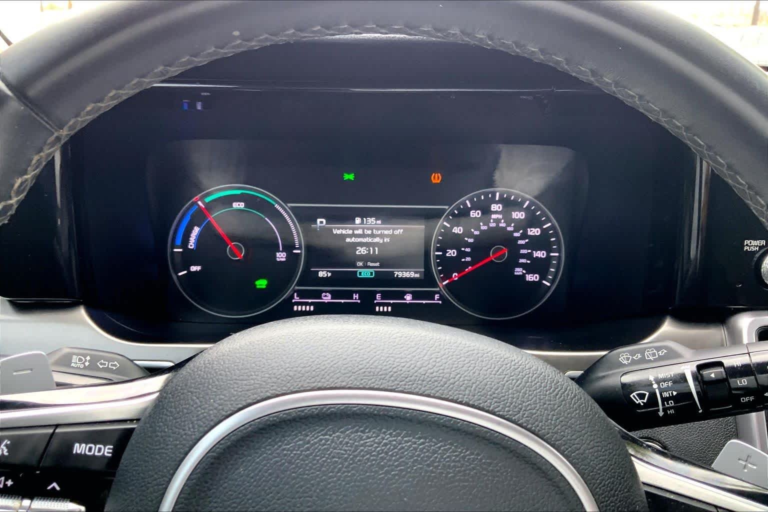 Used 2023 Snow White Pearl Kia EX image 26