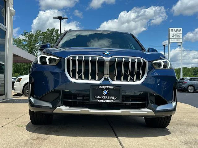 Certified Used 2025 Phytonic Blue Metallic BMW xDrive28i image 2