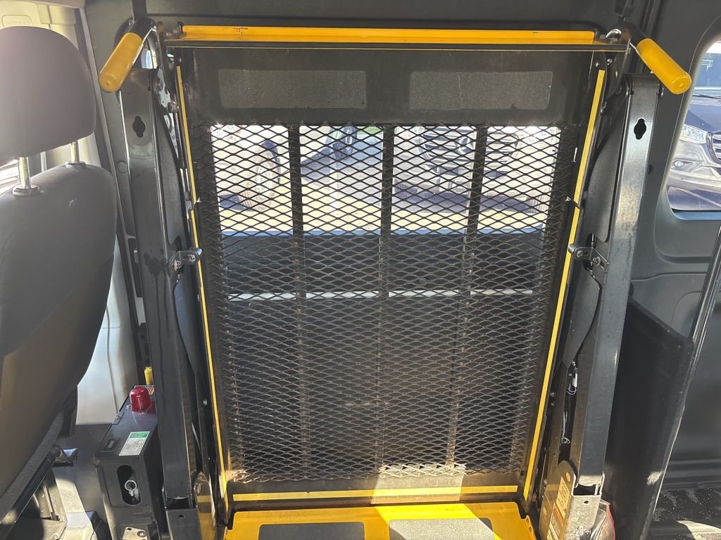 Used 2019 White Ram High Roof image 34