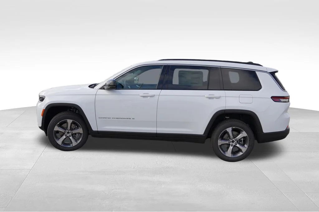 New 2026 White Jeep Limited image 6