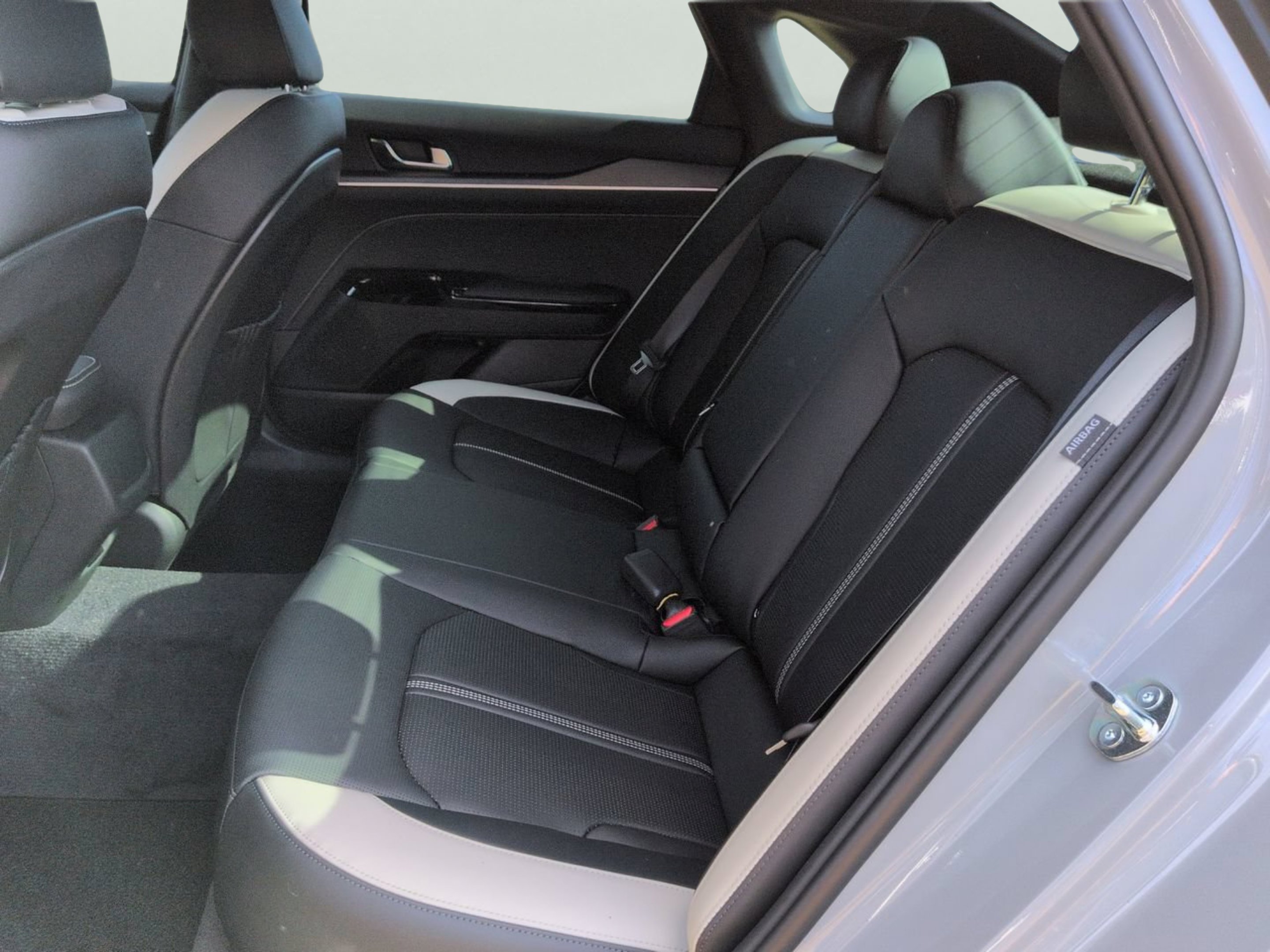 New 2026 Wolf Gray Kia GT-Line AWD image 37