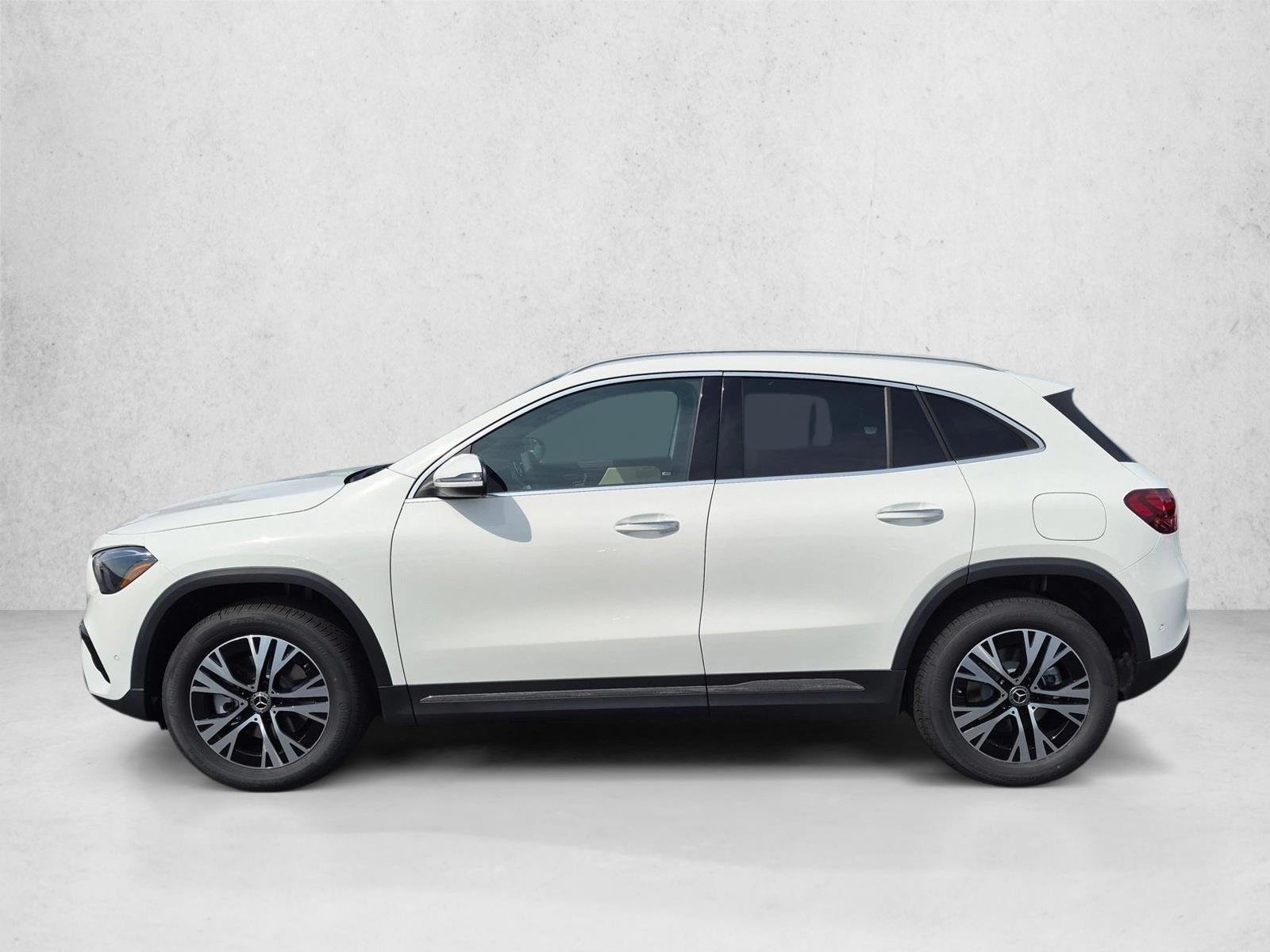 New 2026 Polar White Mercedes-Benz GLA250 image 5