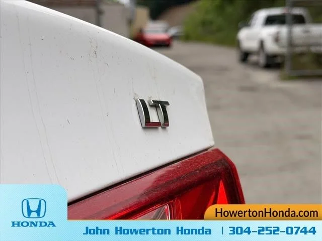 Used 2023  Chevrolet LT image 19