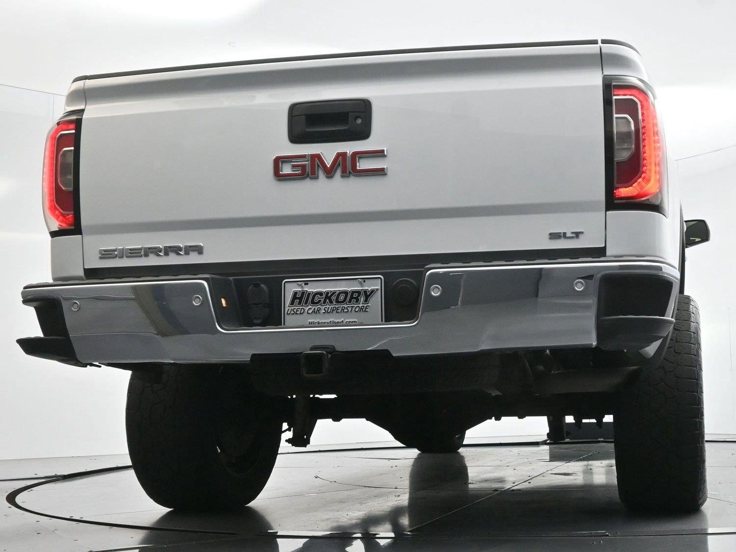 Used 2018 Summit White GMC SLT image 48