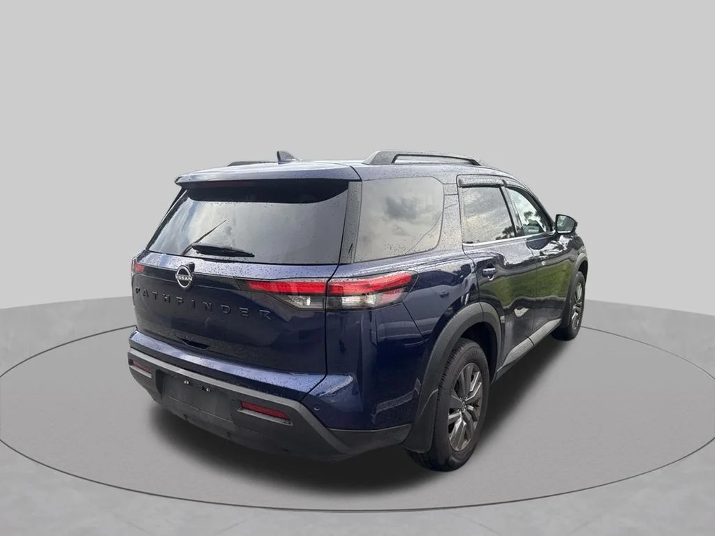 Used 2025 Blue Nissan SV image 5
