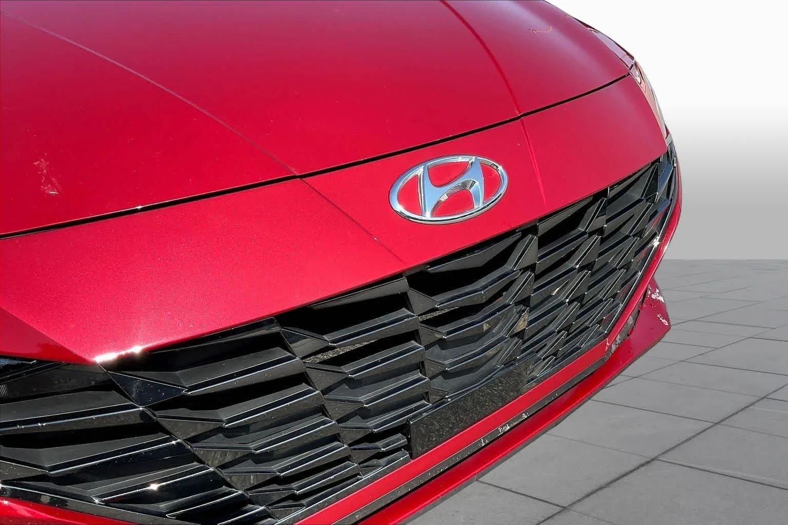 Used 2022 Scarlet Red Pearl Hyundai Limited image 30