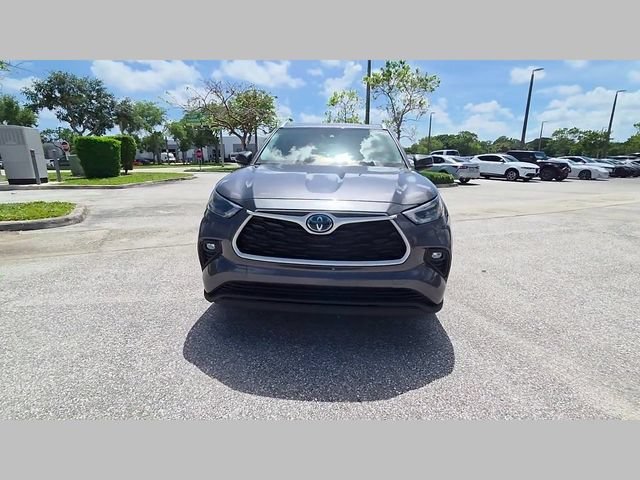 Used 2022 Magnetic Gray Metallic Toyota Hybrid XLE image 53
