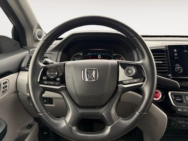 Used 2019 Gray Honda Touring image 13