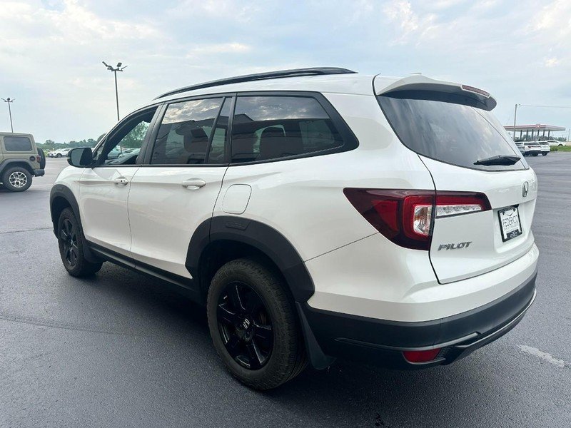 Used 2022 Platinum White Pearl Honda TrailSport AWD image 7