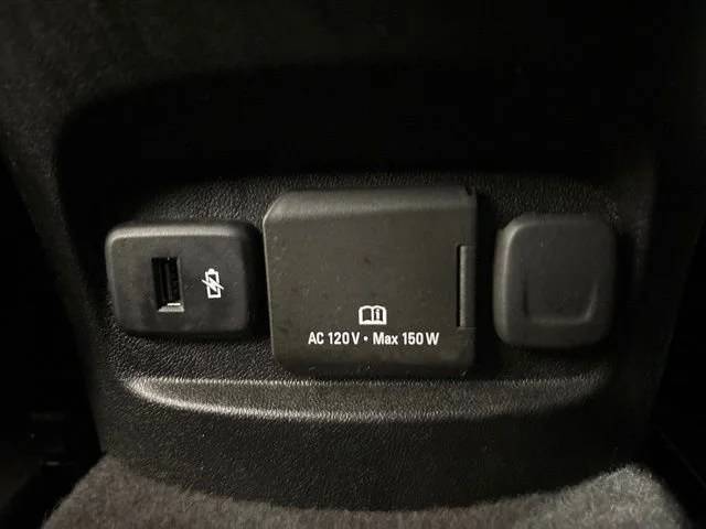 Used 2022 Silver Ice Metallic Chevrolet Premier image 35