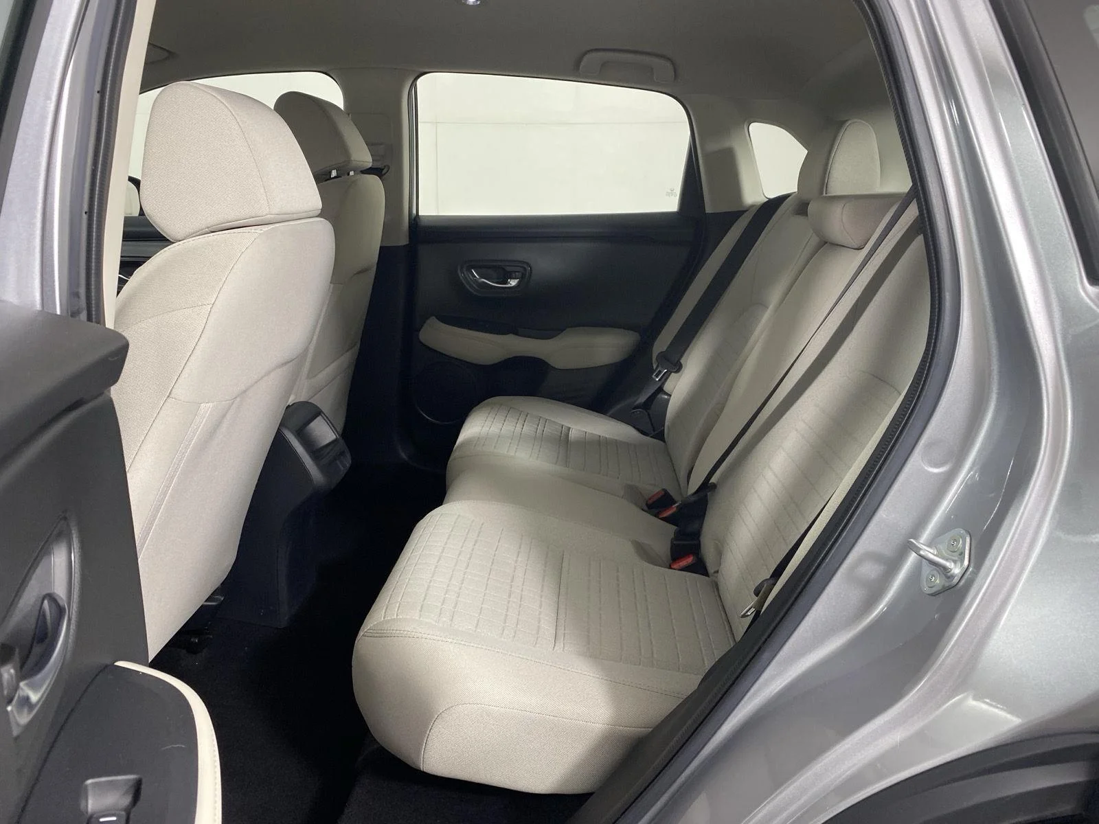 Used 2024 Lunar Silver Metallic Honda LX image 21