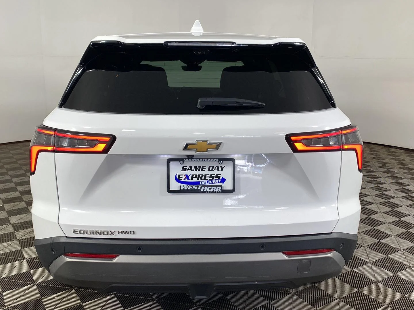 Used 2025  Chevrolet LT image 6