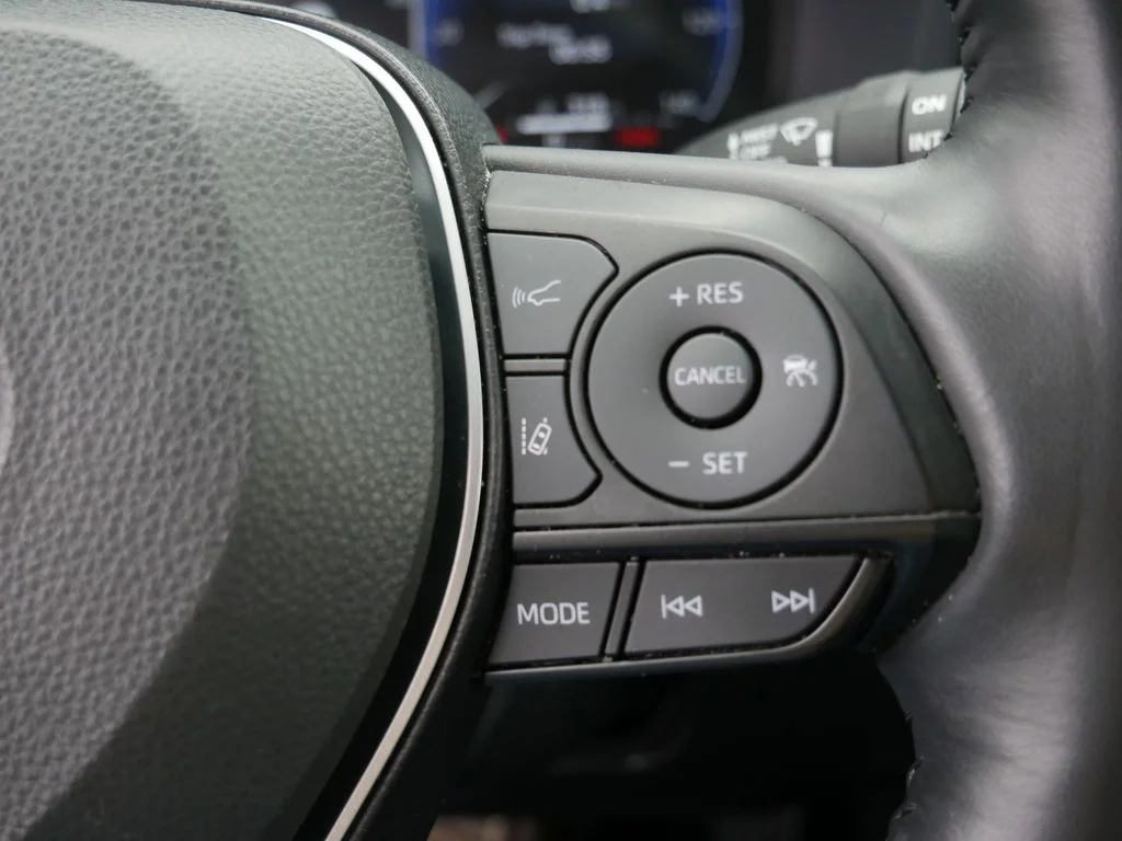 Used 2024  Toyota Limited image 20