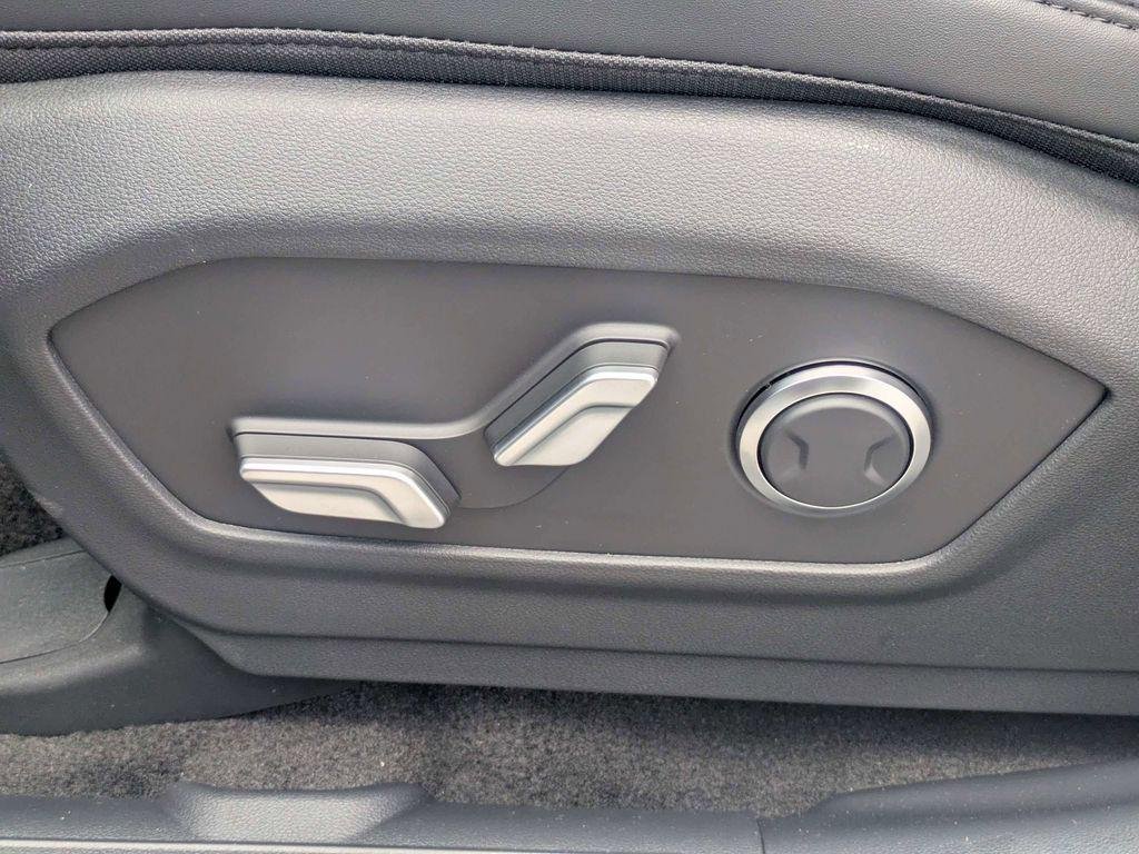 New 2026 White Hyundai SEL image 21