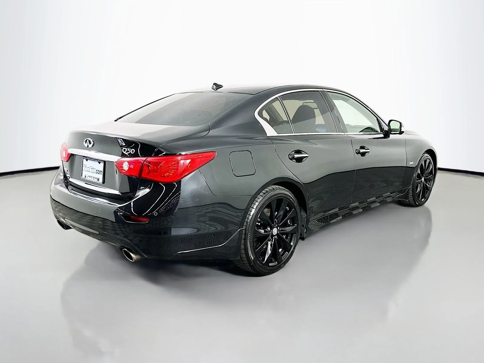 Used 2017 Black Obsidian INFINITI 3.0t Premium image 7
