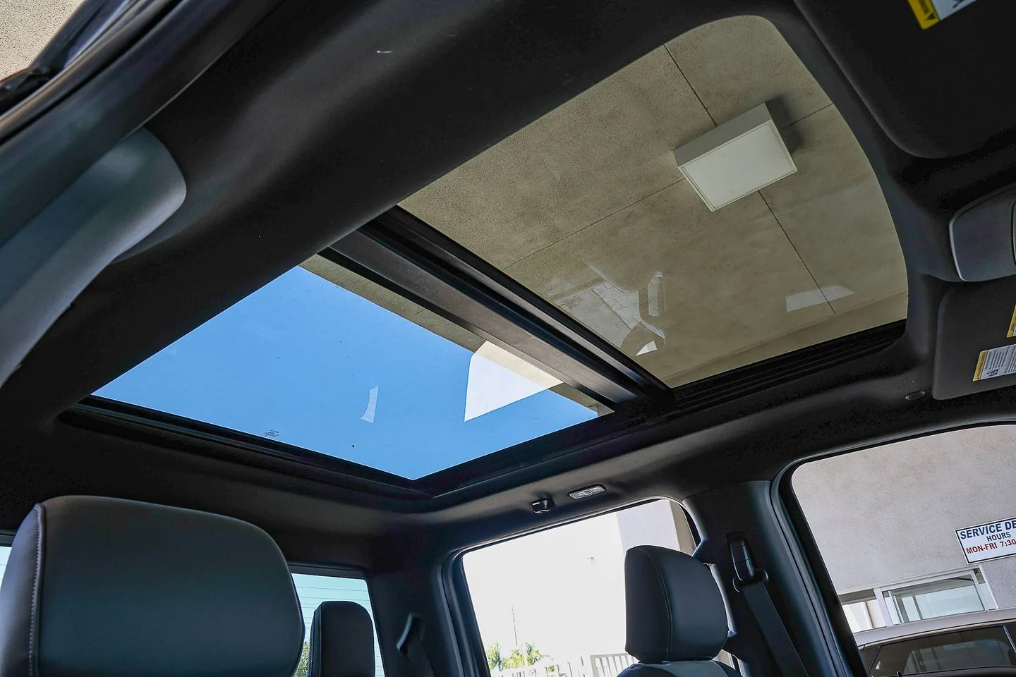 New 2026 Carbonized Gray Metallic Ford XLT image 50