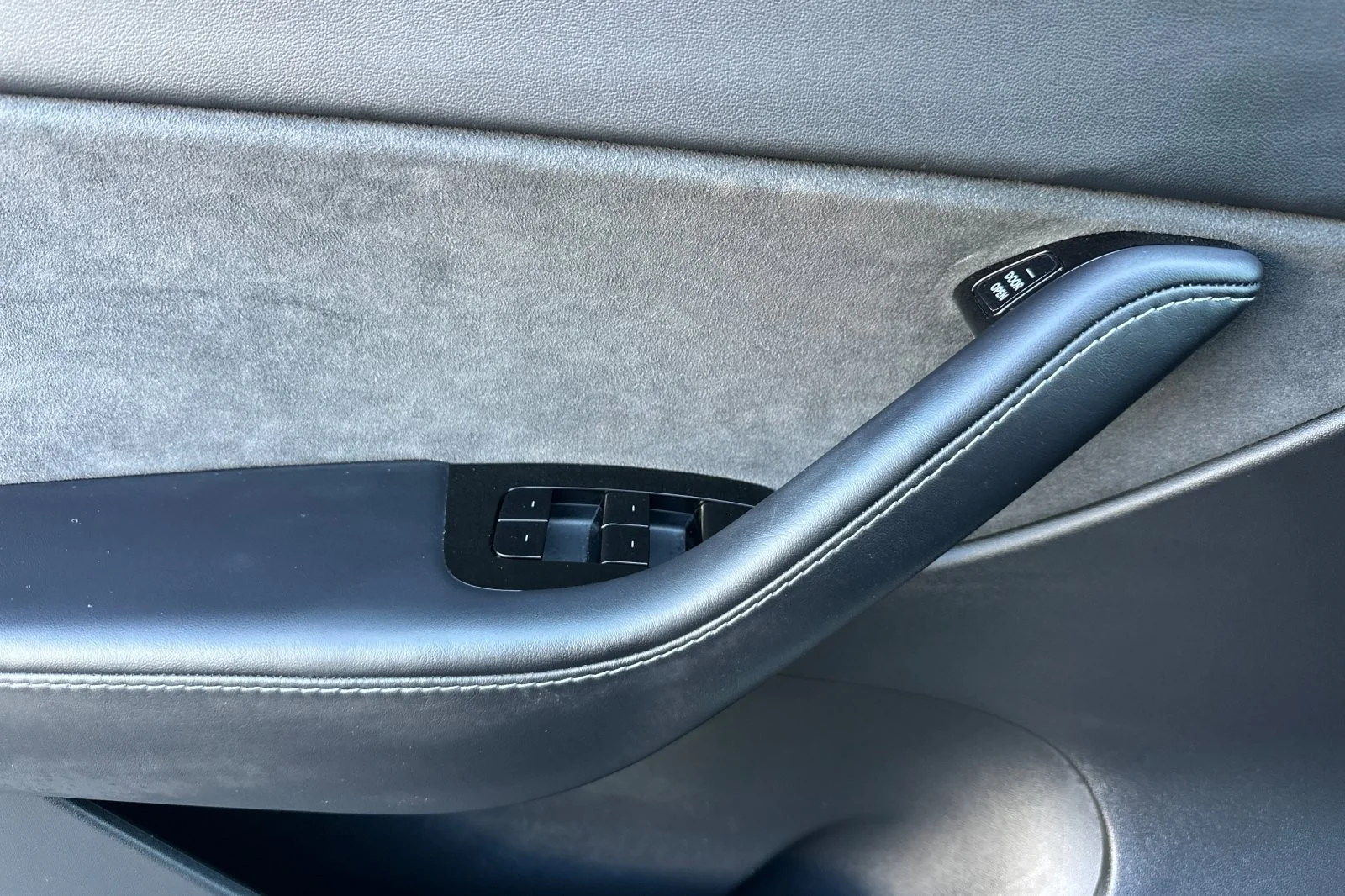 Used 2020 WHITE Tesla Long Range image 10