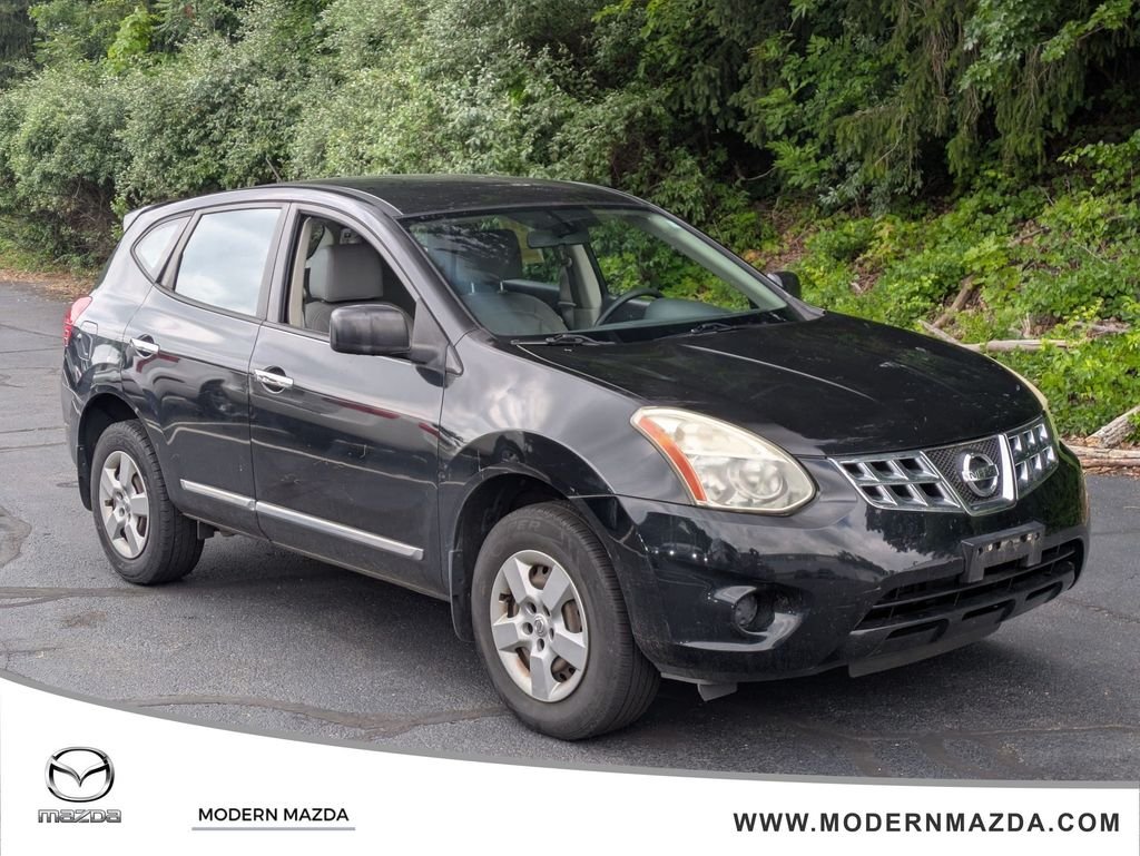 Used 2013 Black Nissan S image 1