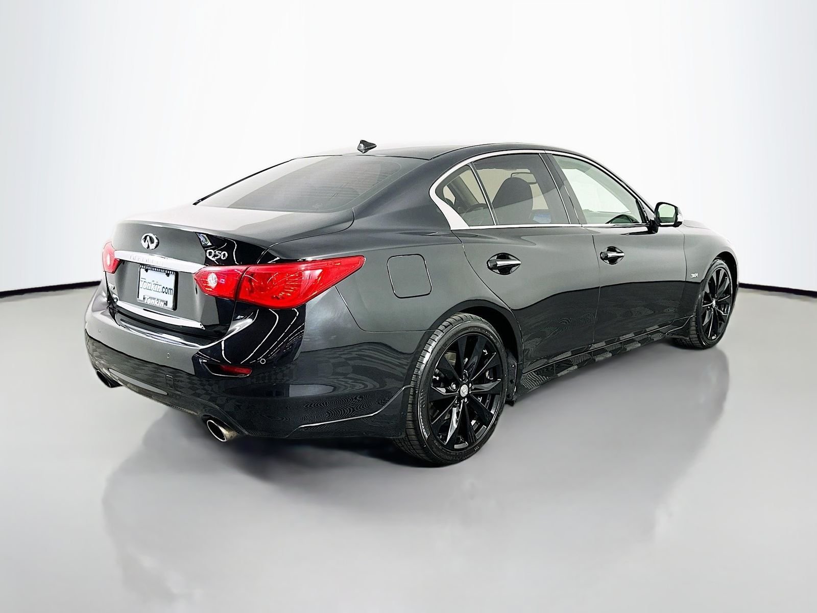 Used 2017 Black Obsidian INFINITI 3.0t Premium image 7