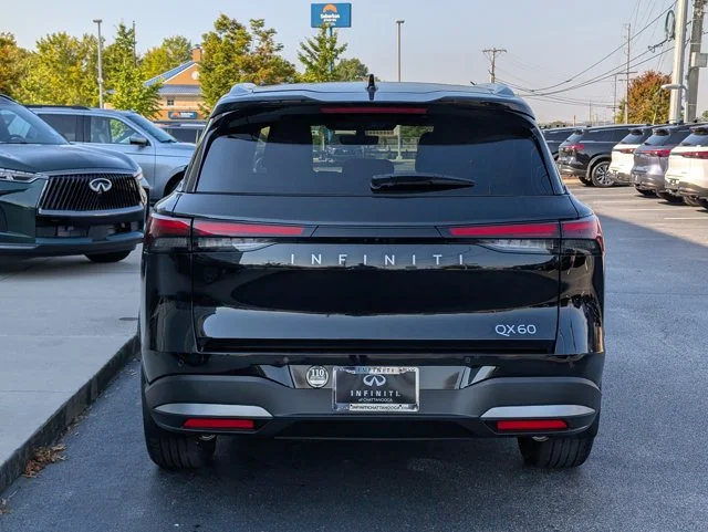 New 2027 MINERAL BLACK INFINITI LUXE image 6
