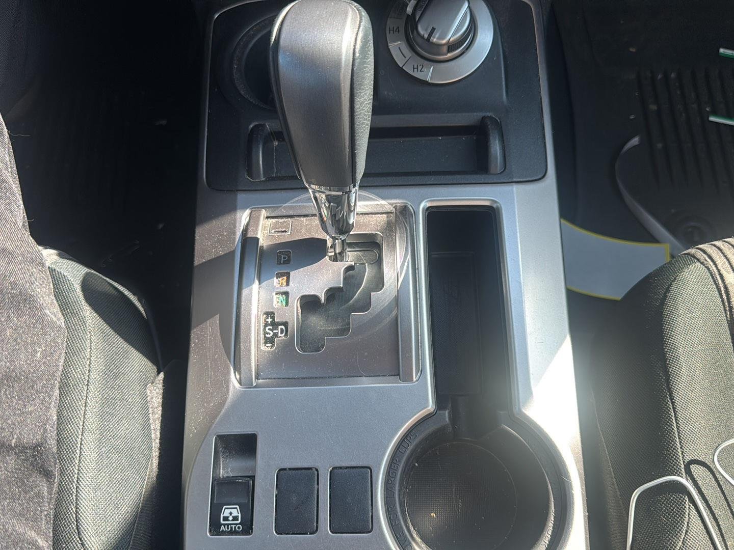 Used 2022 Super White Toyota SR5 image 21