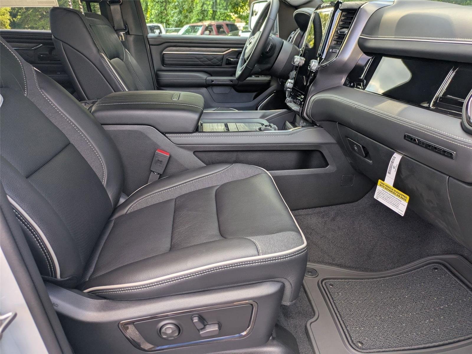 2026 RAM 1500 Limited - Photo 19