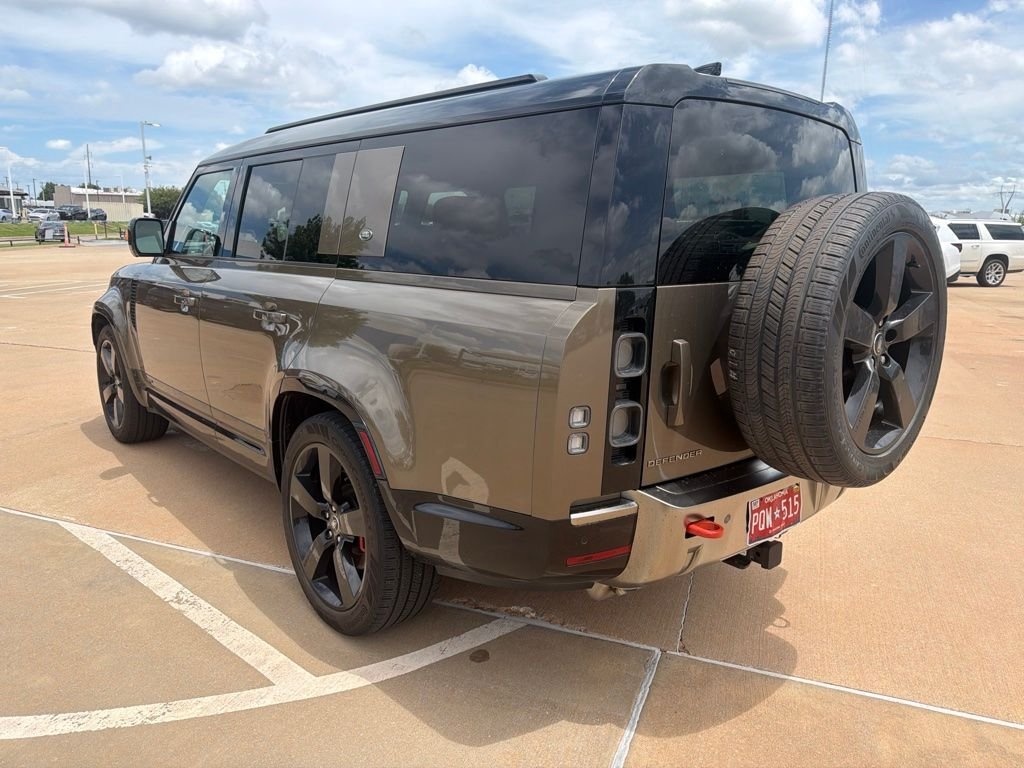 Used 2023 Lantau Bronze Metallic Land Rover X image 3