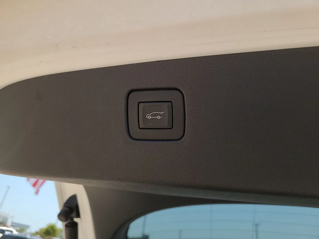Used 2024 White Buick Sport Touring image 14