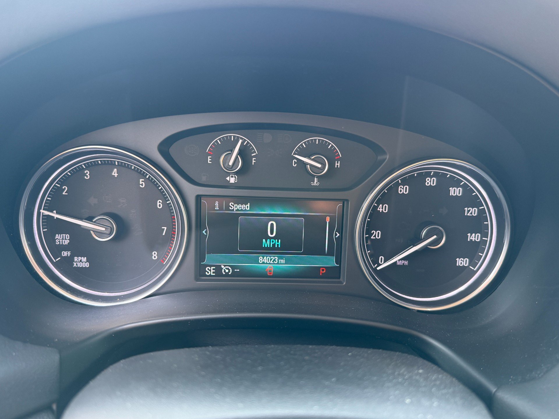 Used 2018 White Frost Tricoat Buick Essence image 11