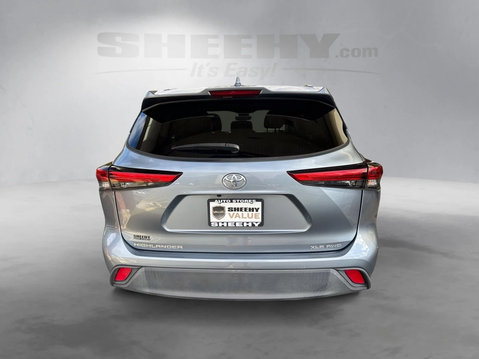 Used 2022  Toyota XLE image 12