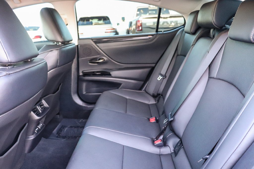 Used 2025 Iridium Lexus 350 image 21