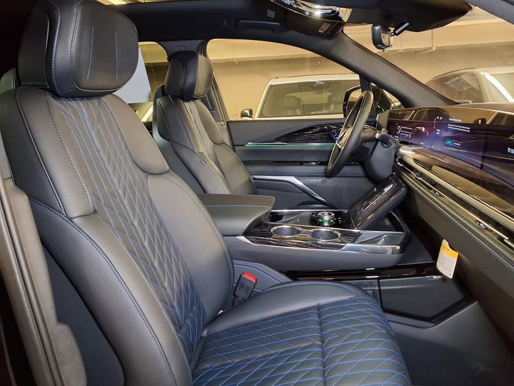 2026 Cadillac Escalade IQ Sport - Photo 6