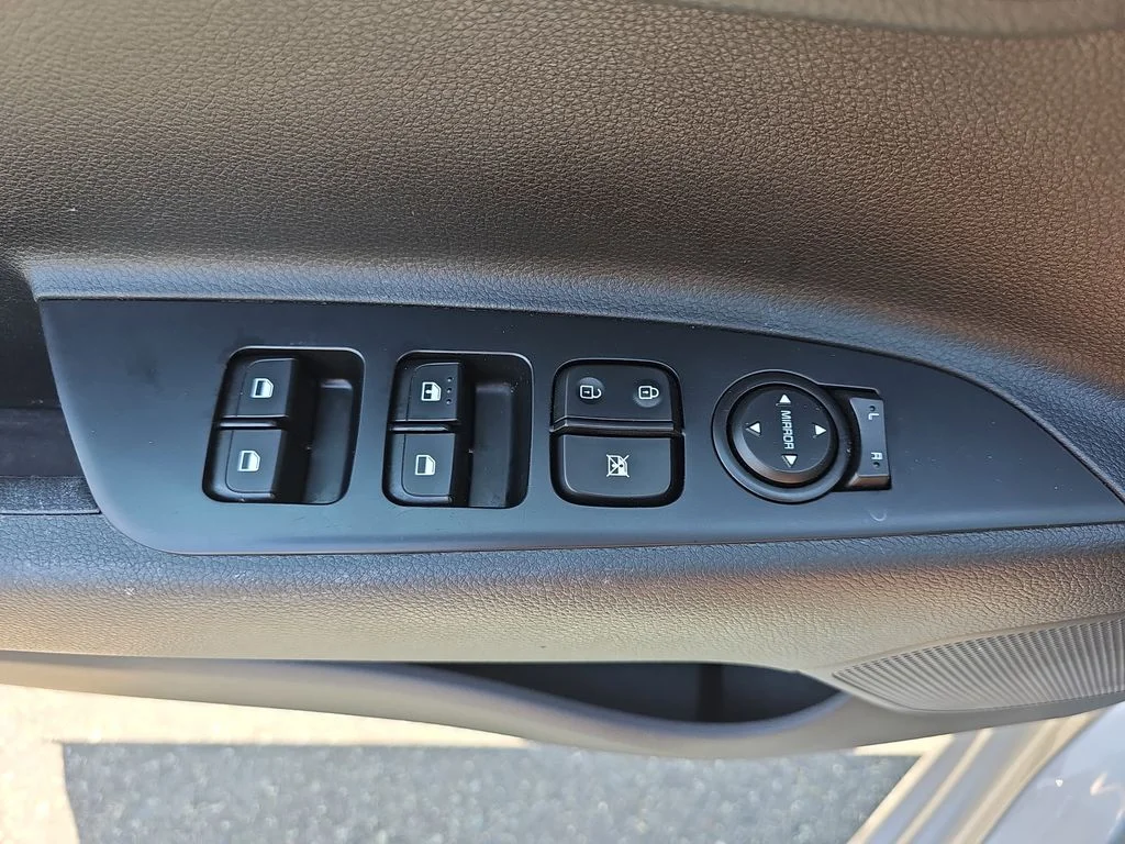 Used 2023 Silver Kia LX image 27