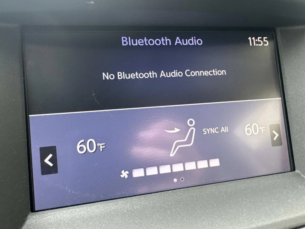 Used 2019 Black INFINITI PURE image 18